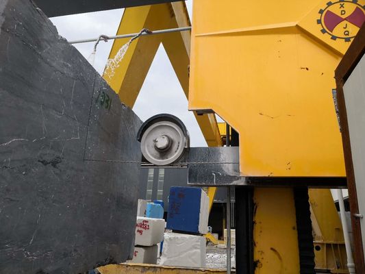 Macchina per segatura a filo di diamante a controllo CNC con alta precisione di taglio e collegamento a quattro fusi per il taglio della pietra