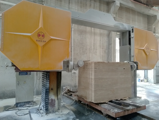 un CNC Diamond Wire Saw Machine di 4 assi per l'elaborazione granito & del marmo