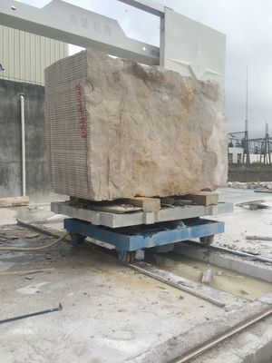 Macchina per filo diamantato CNC con dimensioni massime di lavorazione 3500*3000*1800mm e motore principale da 11kw per il taglio della pietra