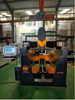 Alta precisione a 4 assi macchina di incisione a colonne CNC 7,5 kW