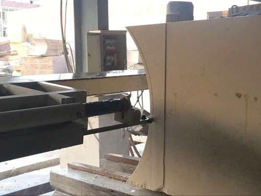 Macchina per la profilazione a colonna CNC