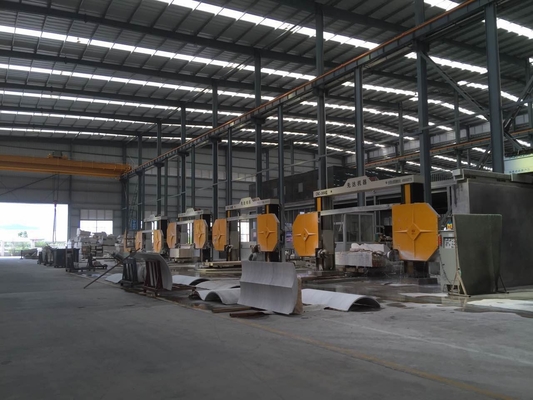 Strumento di taglio di pietra a seghe a filo di diamante a 4 assi con controllo CNC
