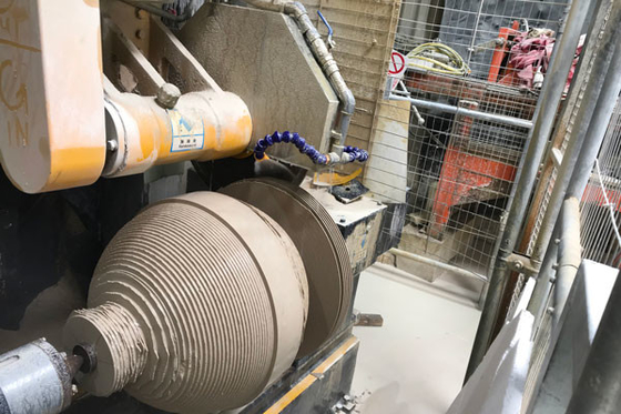 Macchina di taglio per colonne metalliche 7.5kw Motore principale con grande capacità di taglio