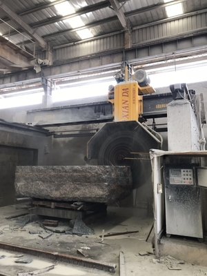 Consumo d'acqua 15m3/h Macchina di taglio di blocchi per granito e marmo Potenza lorda 57/67kw