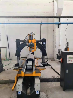 Macchina di taglio per colonne di metallo a pilastro romano automatico di precisione