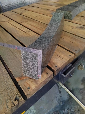 Macchine per il taglio di ponti a 5 assi per linee a forma arbitraria, piastre a forma di ventola, vasca di lavaggio e forme speciali