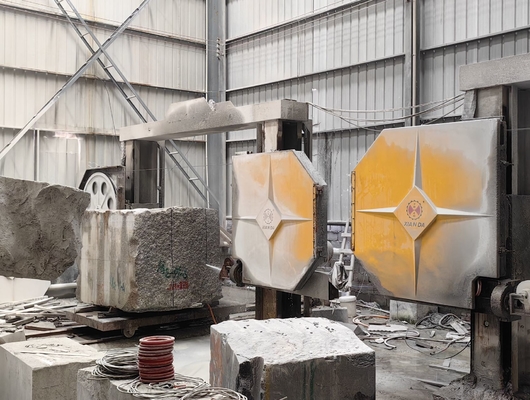 Seghe a filo di diamante con lavorazione massima Dimensione 2000*3000*1500mm E peso lordo 5500kg