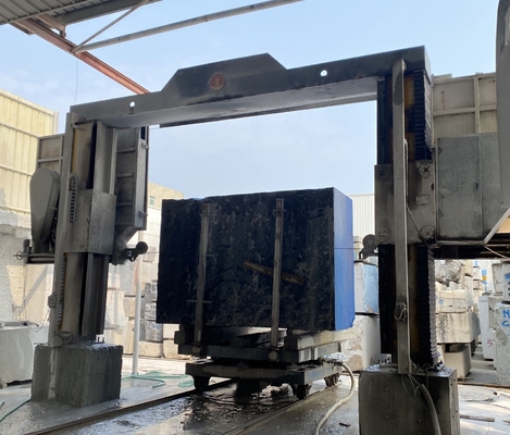 1300*2500mm Trolley Stone Machine per la divisione di blocchi e 4m3/h di consumo d'acqua