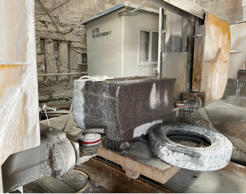 Sistema di controllo CNC Quattro fusioni di collegamento Granito Marmo Lastra Diamante seghe a filo