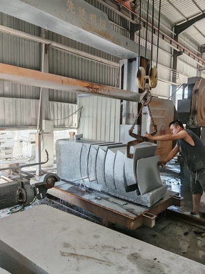 Macchine per la sega a filo di diamante CNC per la lamina di pietra circolare, per la colonna, per le lettere numeriche e per altre forme di spessore