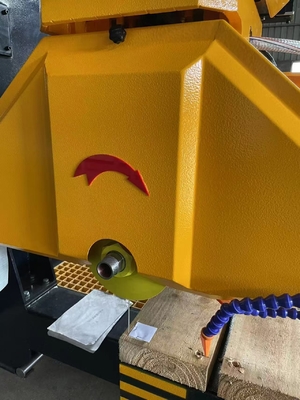 Xianda 5 asse Bridge Saw Cutting Machine per la profilazione