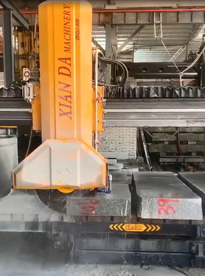 Consumo d'acqua 3m3/h Xianda Stone Slab Cutting Machine per il taglio di precisione