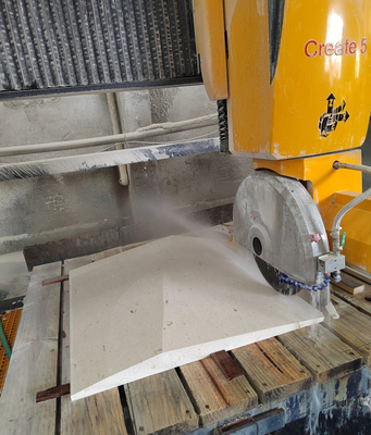 Xianda Brand Italian System 5 Axis CNC Bridge Saw Automatic Marmo Granito Quarzo Slab Fresatura Macchinari Cucina Lavabo Controllore Fabbrica Macchina di Taglio di Pietra Prezzo di Fabbrica