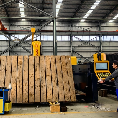 Macchina automatica di taglio a seghe da ponte con potenza di 18,5 kW e peso lordo di 8000 kg