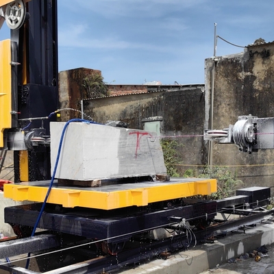 Performance Diamond Wire Saw Machine con grado di rotazione di 360° e motore principale da 15kw