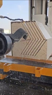 Macchina a seghe a filo di diamante CNC a 4 assi con sistema di controllo automatico per marmo, granito