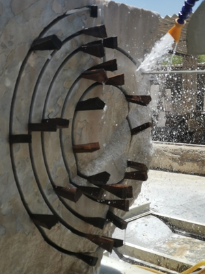 Macchina Taglio Pietra di Precisione con Filo Diamantato CNC a 4 Assi per Forme Speciali e Design Curvi