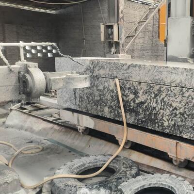 Xianda Nuova sega a filo di diamante CNC con motore motore CE certificata 380V/50Hz 11KW 6000kg per il taglio di pietra