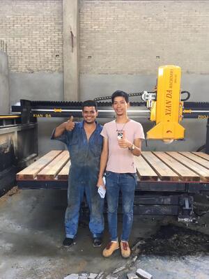 Troncatrice a ponte a infrarossi con laser per pietra e PLC, adatta per la lavorazione di lastre di marmo e granito su larga scala