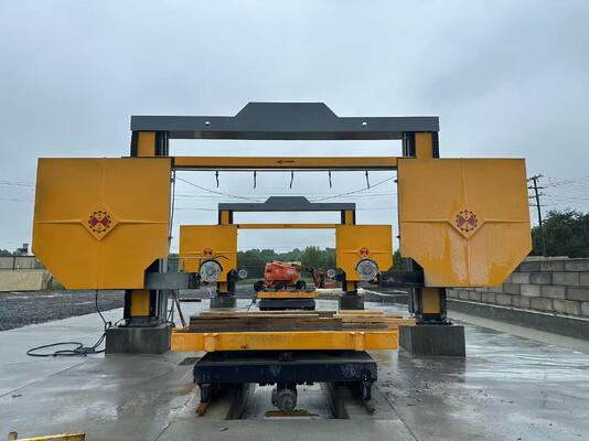 Macchina per il taglio a filo diamantato con controllo PLC e azionamento a vite sincrono per la divisione di blocchi di marmo e granito di 3000×3000×1500 mm