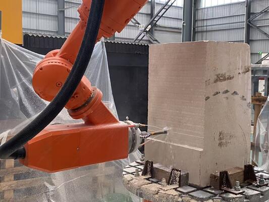 Macchina per il taglio della pietra robotizzata CNC a 6 assi con controllo interpolato e mandrino BT40 per intaglio su larga scala fino a 3100 mm