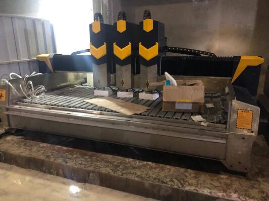 Macchina CNC per la scultura in pietra con precisione di 0,02 mm, velocità dell'aria di 15 m / min e elettrica per la pietra da pavimento tattile
