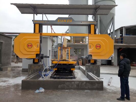 Macchina per filo diamantato CNC a 5 assi Xianda Discovery per la sagomatura di colonne ad arco 3D in marmo e granito