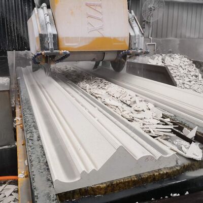 CNFX‐1300/1400 Macchina per profilazione lineare CNC