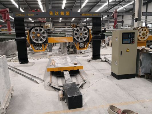Macchina per segatrice a filo diamantato CNC a 5 assi con motore principale da 11kw per la lavorazione di pietre 2600 * 3000 * 1500