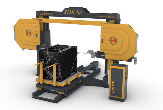5 assi CNC seghe a filo di diamante con motore principale da 11 kW per la lavorazione di forme 3D in marmo e granito
