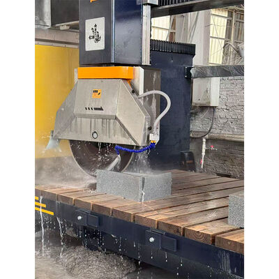 Sega a ponte CNC di precisione a 5 assi per progetti di taglio del marmo e decorazione della pietra in Portogallo