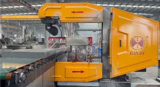 Macchina per taglio a filo diamantato CNC verticale con rotazione completa asse A 0-360°, motore principale a magneti permanenti e alta velocità del filo regolabile 20-40m/s
