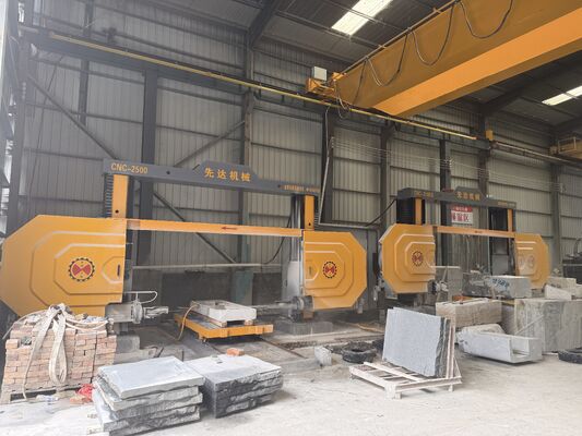 Segatrice a filo diamantato CNC a 4 assi con dimensione massima di lavorazione 2500*3000*1500mm e riduttore ad alta precisione e servomotore