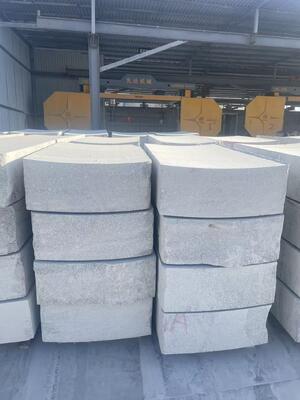 Macchina CNC per segatura a filo di diamante con mandrino da 11 kW e riduttore e servomotore ad alta precisione per il taglio di pietra da 2500*3000*1500mm