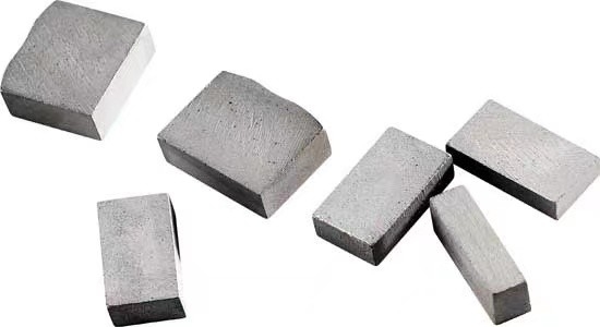Muffa Diamond Grinding Segments di sinterizzazione 2700mm per arenaria
